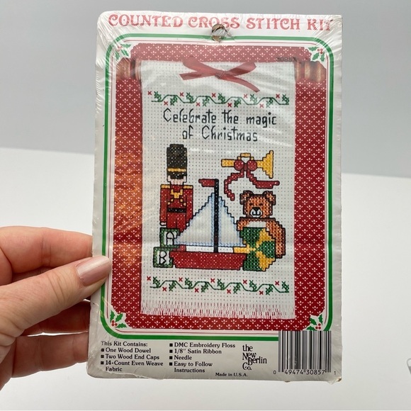 Vintage Mini Dowel Cross Stitch Craft Kit Christmas Toys - Picture 3 of 5